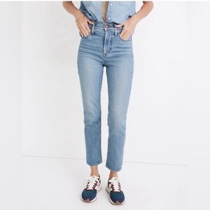 The Petite Perfect Vintage Jean in Banner Wash
